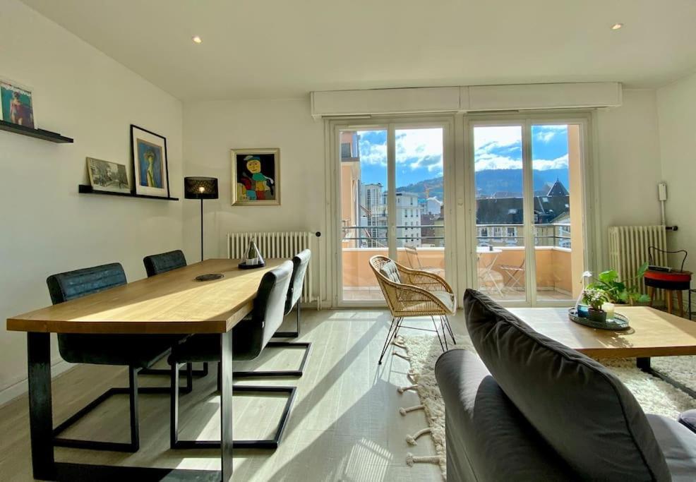 Ferienwohnung Toit-Terrasse Traversant Plein Centre 100M Du Lac Annecy Exterior foto