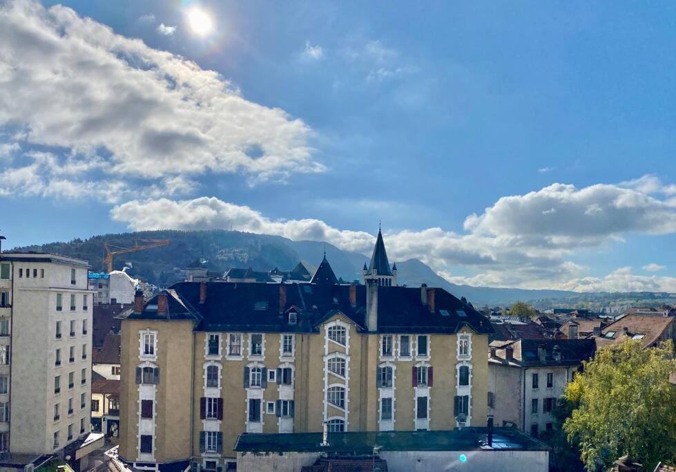 Ferienwohnung Toit-Terrasse Traversant Plein Centre 100M Du Lac Annecy Exterior foto